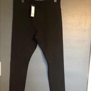 NWT Romeo & Juliet Couture black legging